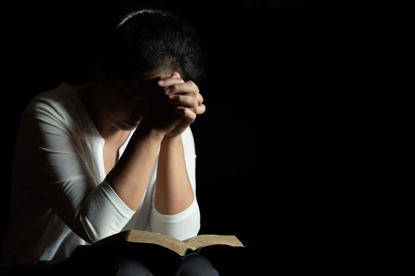 50 Warfare Prayers against Bad Dreams & Nightmares